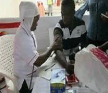 Pharmacists offer free medical screening to govt workers